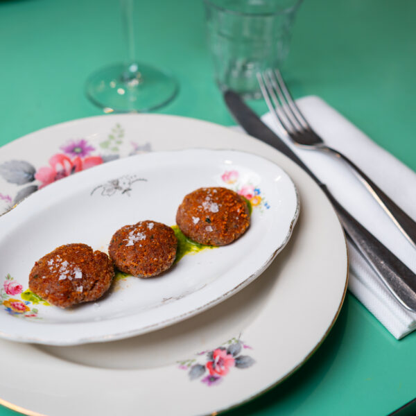 Mondeghili, traditional little meatballs of Milan in green sauce  (3 pieces)