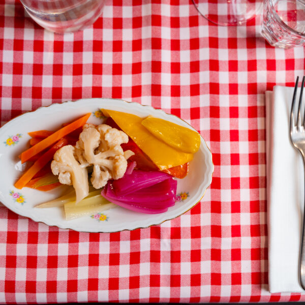 Vegetable pickles in oil